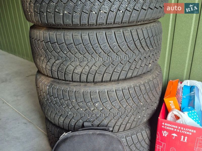 Хэтчбек Nissan Leaf 2013 в Ивано-Франковске фото 16 Хэтчбек Nissan Leaf 2013 в Ивано-Франковске