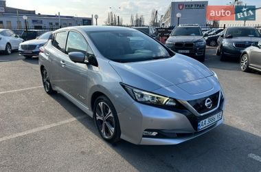 Хэтчбек Nissan Leaf 2018 в Киеве