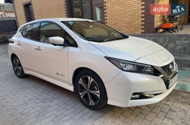 Хетчбек Nissan Leaf 2018 в Сумах