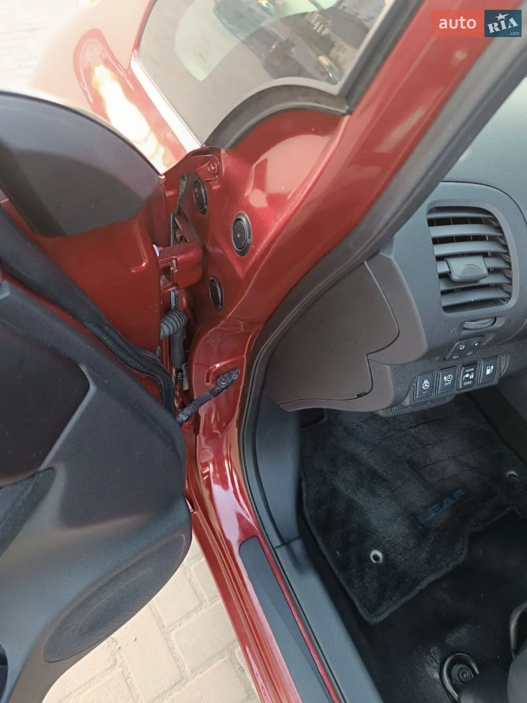 2014 Nissan Leaf - мініатюра 44