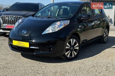 Хэтчбек Nissan Leaf 2016 в Умани