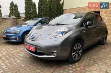 Хэтчбек Nissan Leaf 2016 в Черновцах