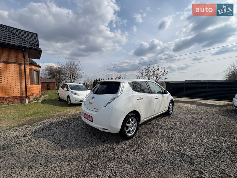 Хэтчбек Nissan Leaf 2014 в Луцке