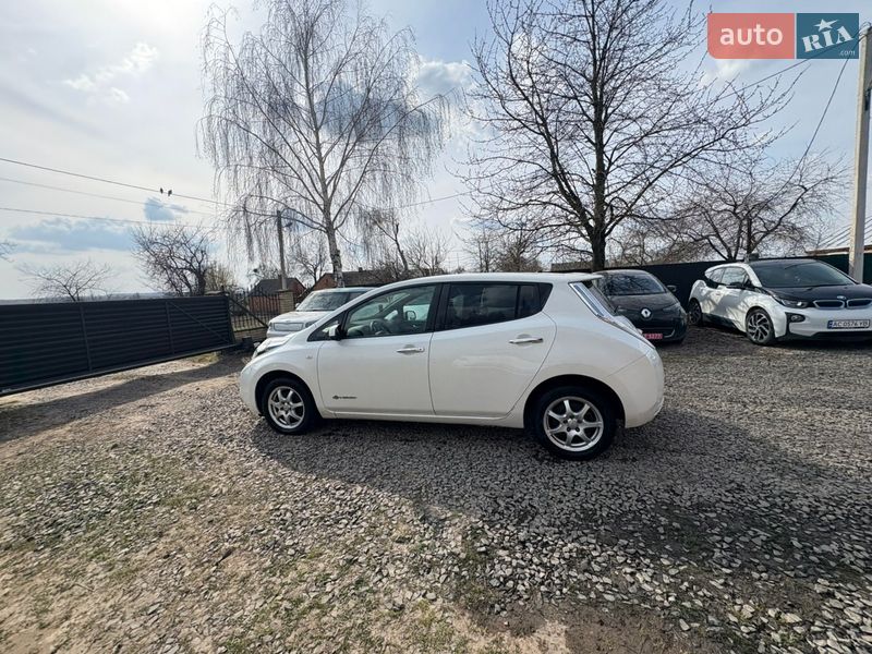 Хэтчбек Nissan Leaf 2014 в Луцке