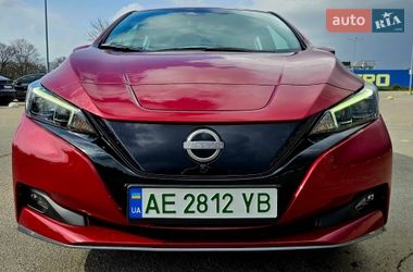 Хэтчбек Nissan Leaf 2024 в Днепре