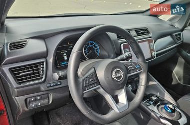 Хэтчбек Nissan Leaf 2024 в Днепре