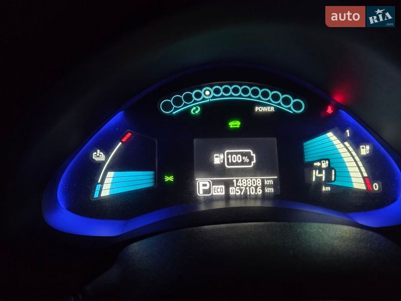 Хэтчбек Nissan Leaf 2013 в Киеве