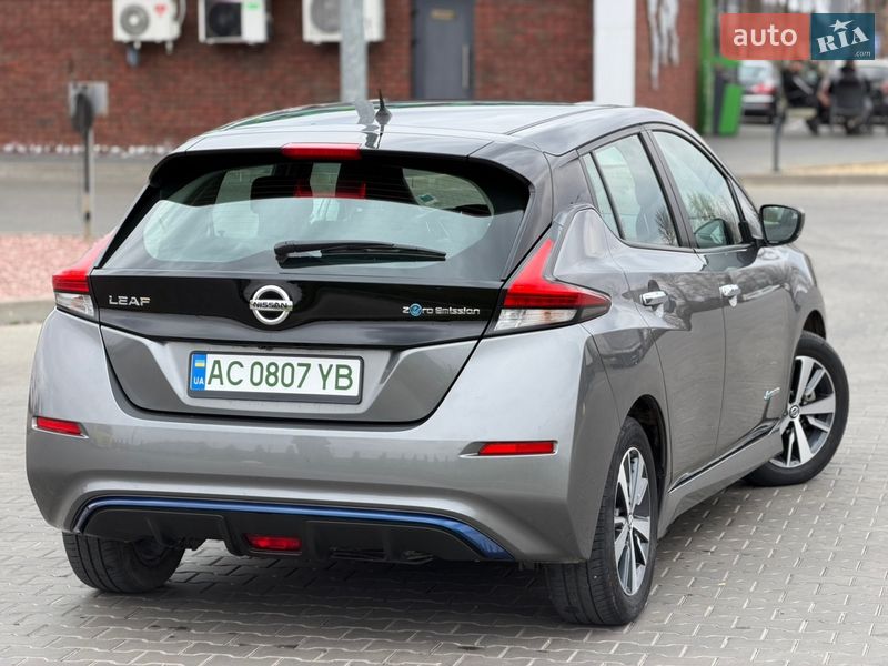 Хетчбек Nissan Leaf 2019 в Луцьку
