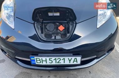 Хэтчбек Nissan Leaf 2015 в Одессе