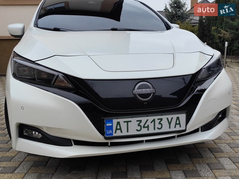 Хэтчбек Nissan Leaf 2023 в Киеве фото 2 Хэтчбек Nissan Leaf 2023 в Киеве