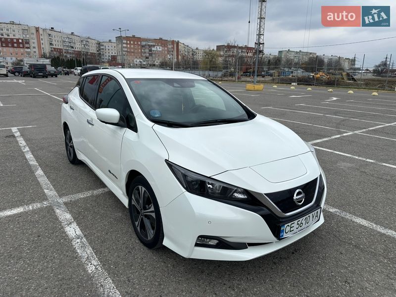 Хэтчбек Nissan Leaf 2018 в Черновцах