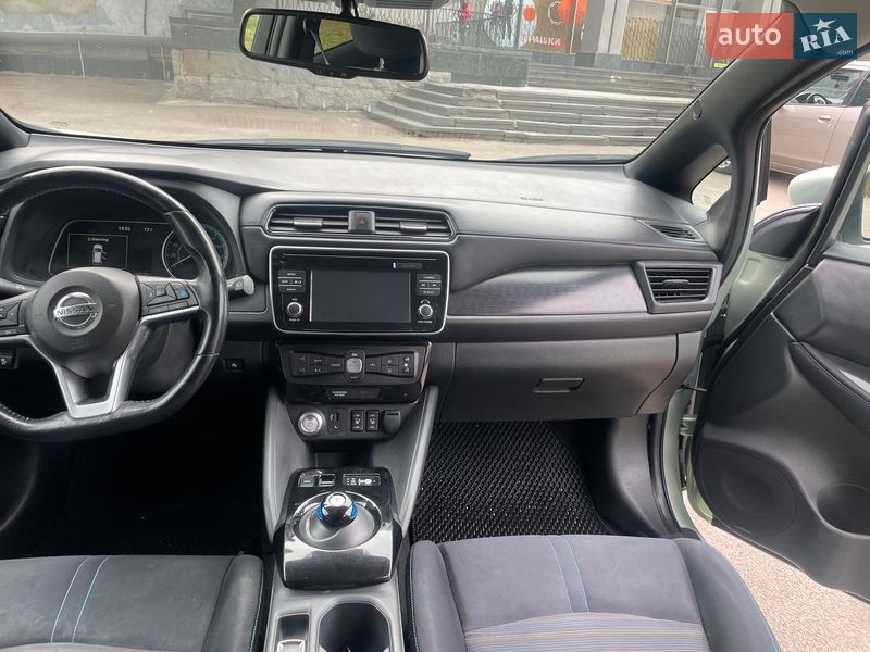 Хэтчбек Nissan Leaf 2018 в Ровно фото 22 Хэтчбек Nissan Leaf 2018 в Ровно