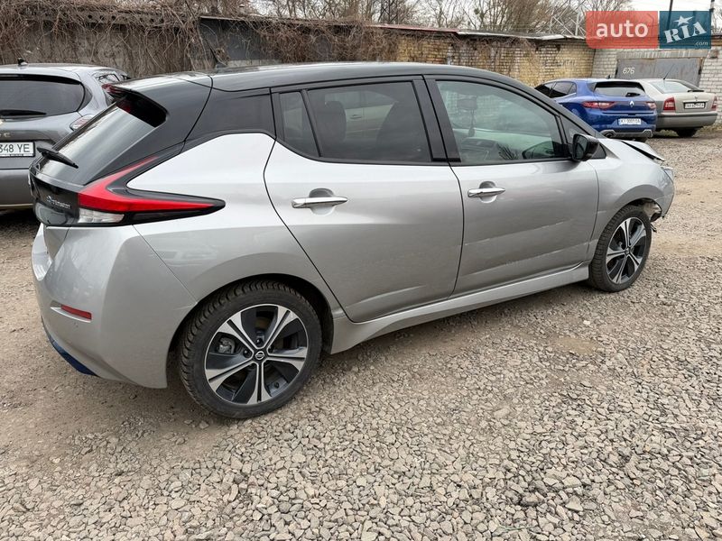 Хэтчбек Nissan Leaf 2020 в Киеве фото 15 Хэтчбек Nissan Leaf 2020 в Киеве
