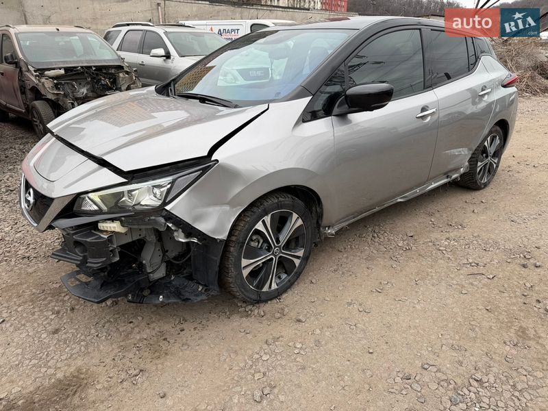 Хэтчбек Nissan Leaf 2020 в Киеве фото 27 Хэтчбек Nissan Leaf 2020 в Киеве