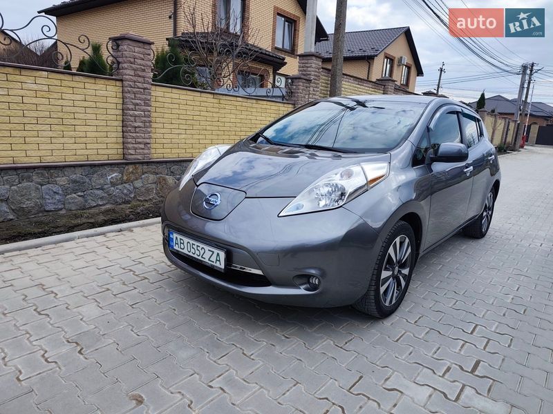 Хэтчбек Nissan Leaf 2014 в Виннице