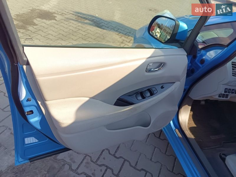 Хэтчбек Nissan Leaf 2013 в Киеве фото 17 Хэтчбек Nissan Leaf 2013 в Киеве