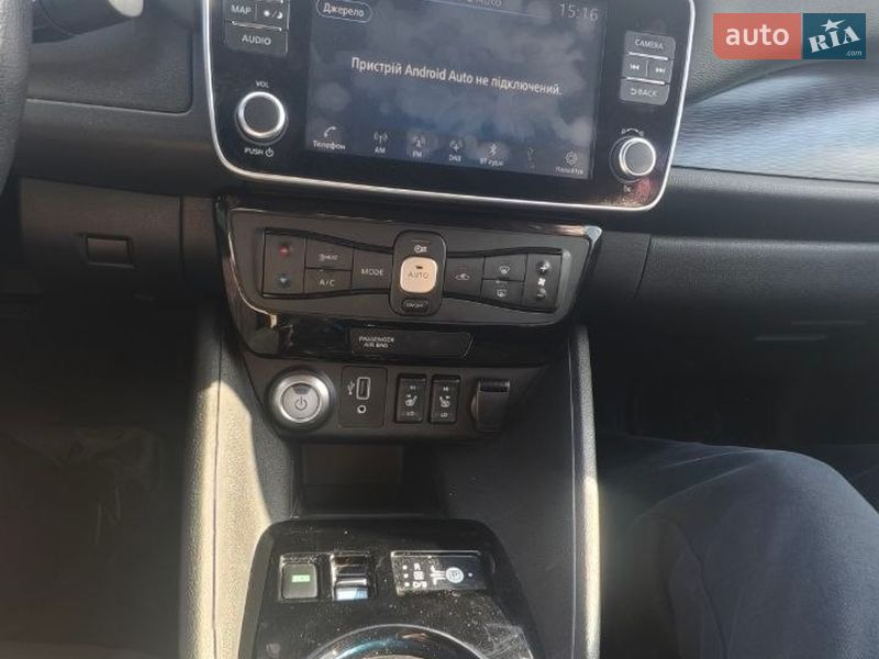 Хэтчбек Nissan Leaf 2020 в Софиевской Борщаговке фото 25 Хэтчбек Nissan Leaf 2020 в Софиевской Борщаговке