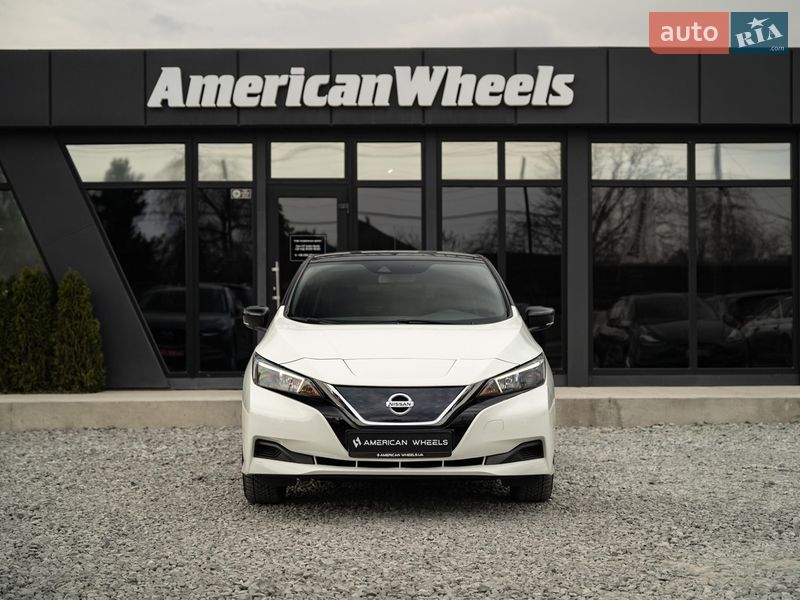 Хэтчбек Nissan Leaf 2019 в Черновцах
