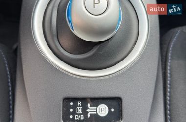 Хэтчбек Nissan Leaf 2015 в Киеве