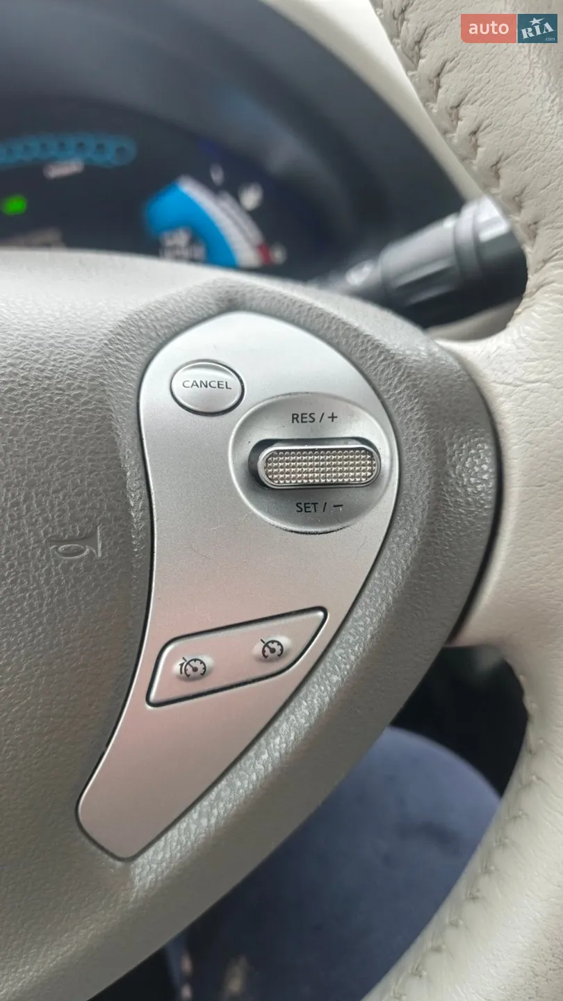 2012 Nissan Leaf - мініатюра 7