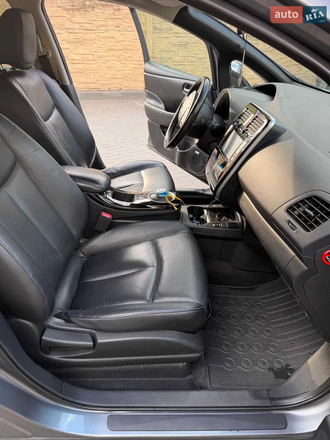 2013 Nissan Leaf - мініатюра 16