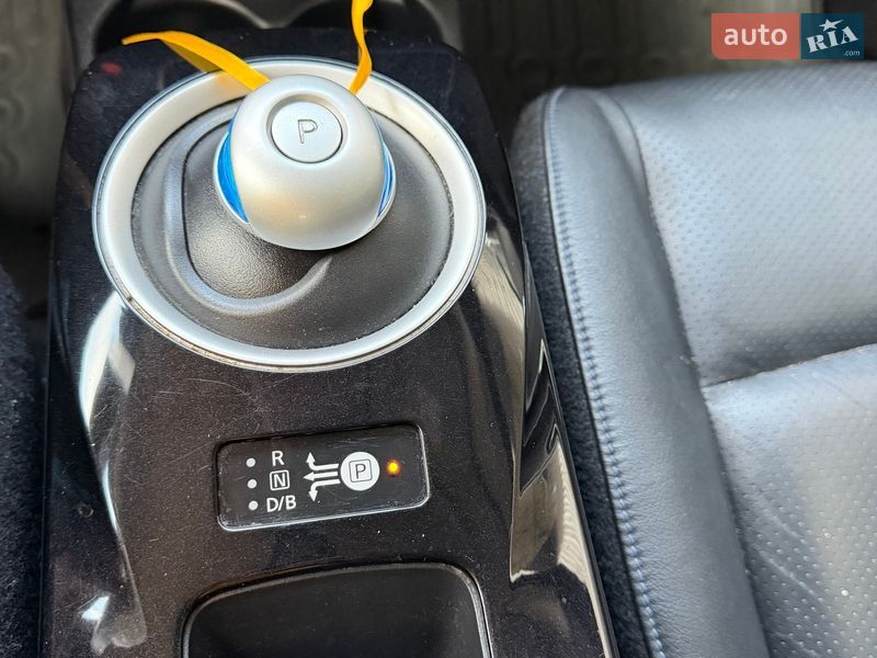 Хетчбек Nissan Leaf 2013 в Ірпені