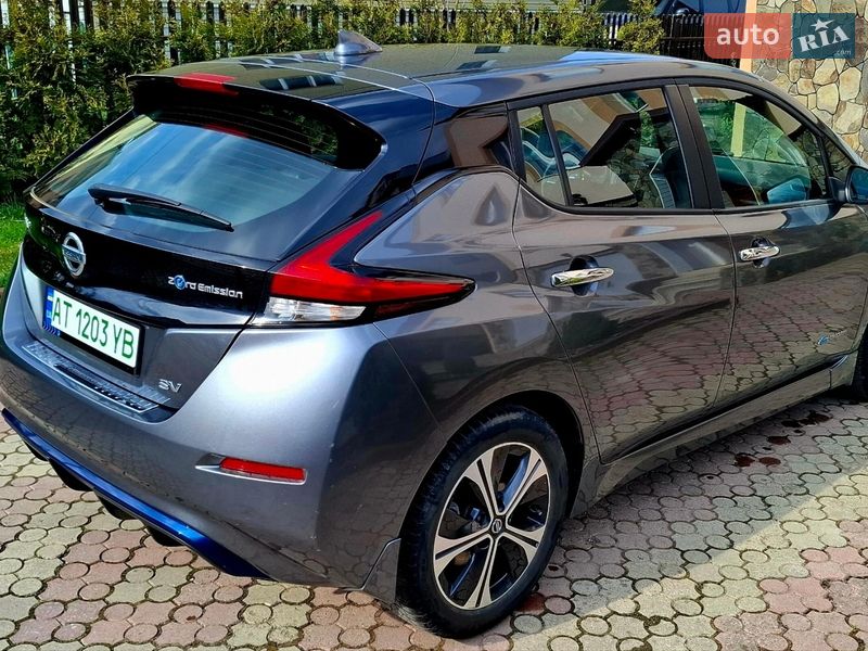 Хэтчбек Nissan Leaf 2018 в Ивано-Франковске