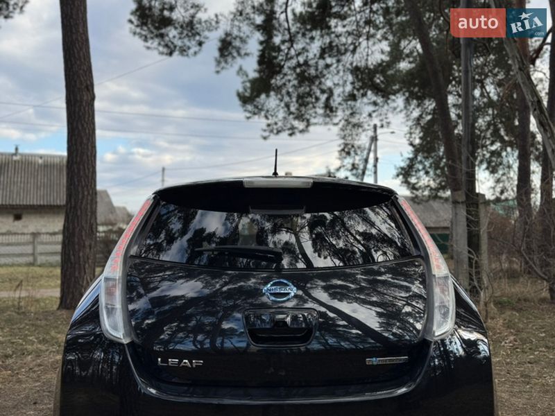 Хетчбек Nissan Leaf 2016 в Житомирі