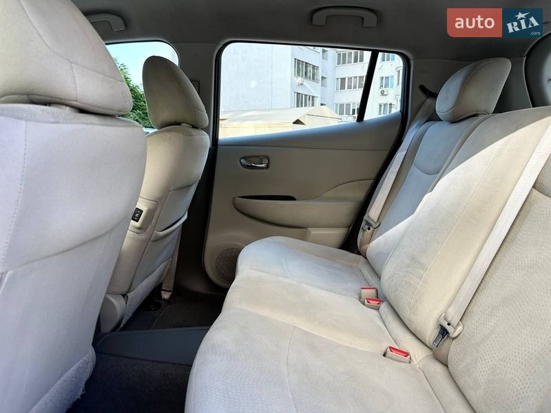 Хэтчбек Nissan Leaf 2014 в Одессе