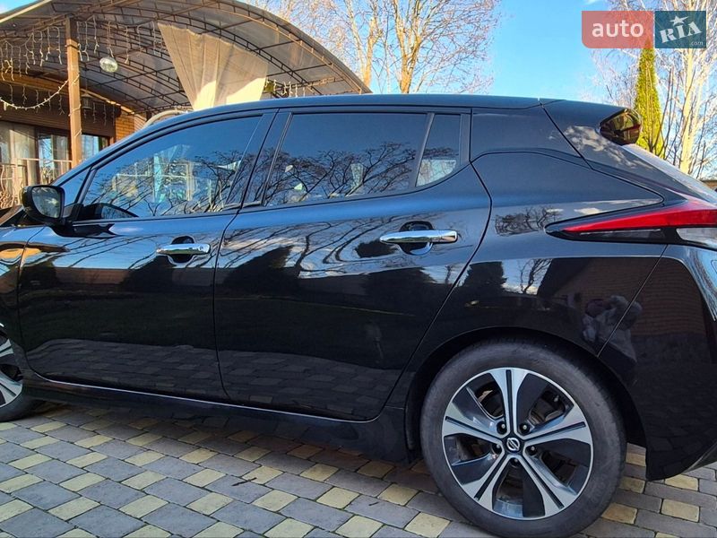 Хэтчбек Nissan Leaf 2021 в Харькове