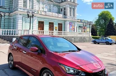 Хэтчбек Nissan Leaf 2018 в Черновцах