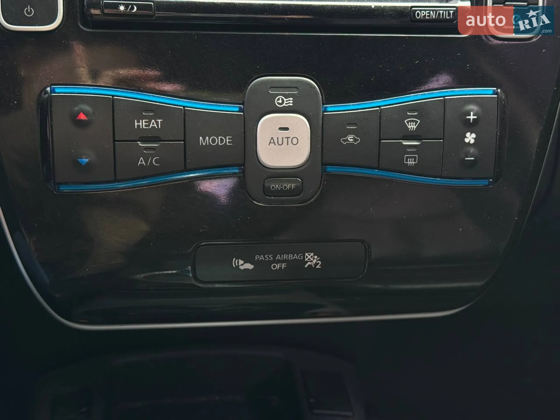 2013 Nissan Leaf - мініатюра 33