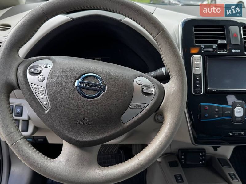 Хетчбек Nissan Leaf 2012 в Харкові