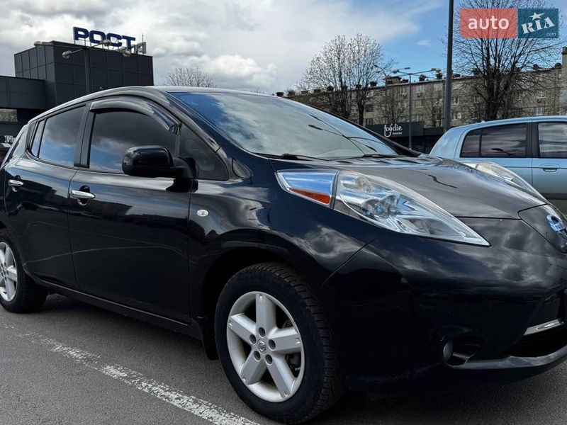 Хетчбек Nissan Leaf 2012 в Харкові