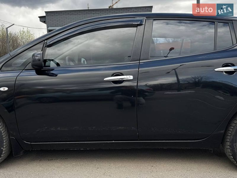 Хетчбек Nissan Leaf 2012 в Харкові
