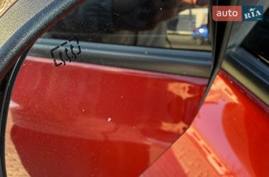 Хетчбек Nissan Leaf 2015 в Ужгороді