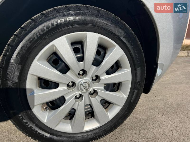 Хетчбек Nissan Leaf 2017 в Києві фото 16 Хетчбек Nissan Leaf 2017 в Києві