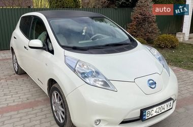 Хэтчбек Nissan Leaf 2011 в Новояворовске