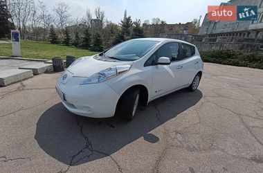 Хетчбек Nissan Leaf 2016 в Черкасах