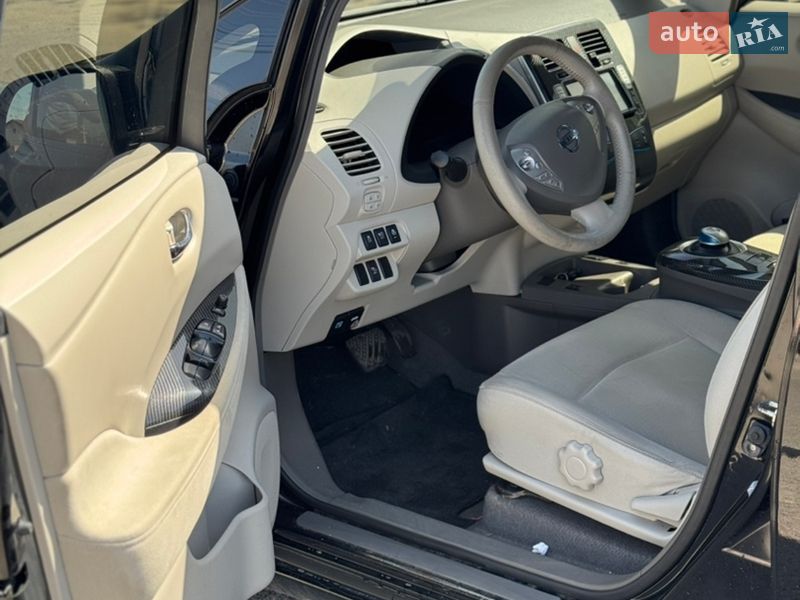 Хетчбек Nissan Leaf 2012 в Львові фото 9 Хетчбек Nissan Leaf 2012 в Львові