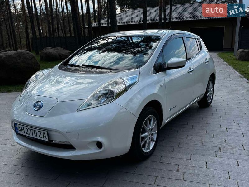Хэтчбек Nissan Leaf 2016 в Житомире