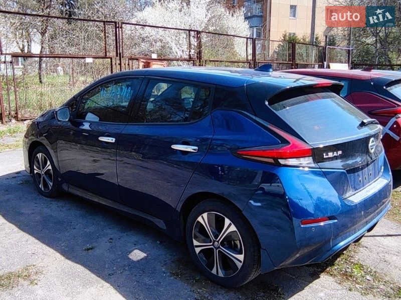 Хэтчбек Nissan Leaf 2020 в Киеве фото 5 Хэтчбек Nissan Leaf 2020 в Киеве