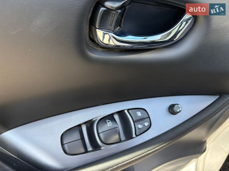 Хэтчбек Nissan Leaf 2018 в Киеве фото 13 Хэтчбек Nissan Leaf 2018 в Киеве