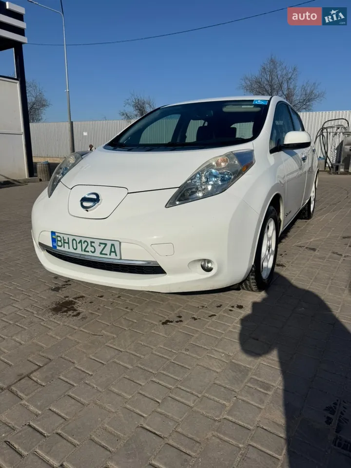2017 Nissan Leaf - мініатюра 11