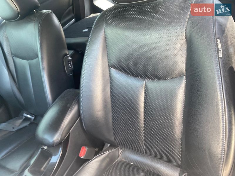 Хэтчбек Nissan Leaf 2013 в Житомире фото 10 Хэтчбек Nissan Leaf 2013 в Житомире