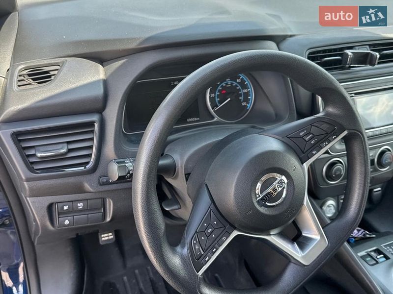 Хэтчбек Nissan Leaf 2018 в Киеве