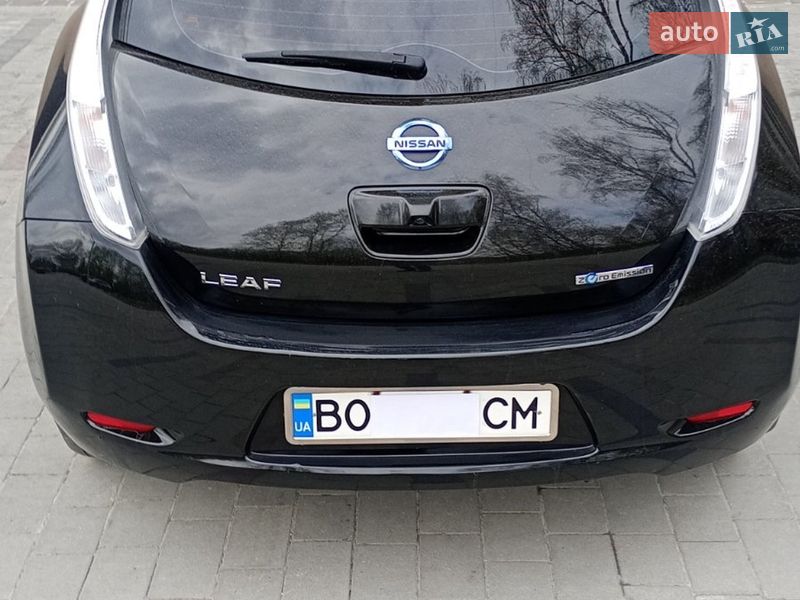 Хэтчбек Nissan Leaf 2015 в Тернополе