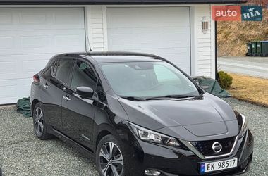 Хэтчбек Nissan Leaf 2018 в Киеве