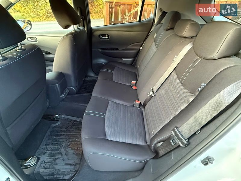 Хэтчбек Nissan Leaf 2020 в Киеве