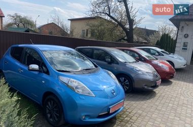 Хетчбек Nissan Leaf 2014 в Чернівцях